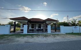Relaxs Homestay Semi-D